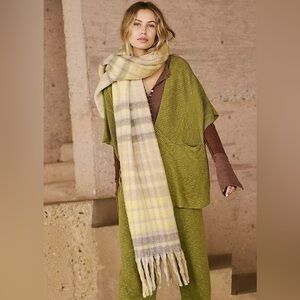 NEW Free People Falling For You Brushed
Plaid Scarf  Brand New